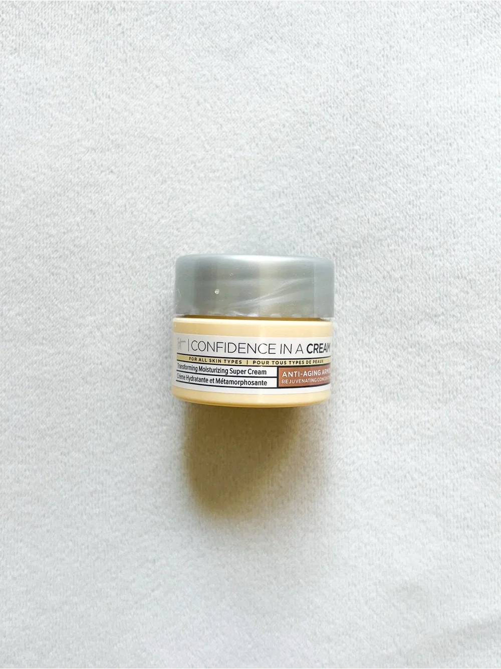 it cosmetics Confidence In A Cream - Silver/White/Cream
